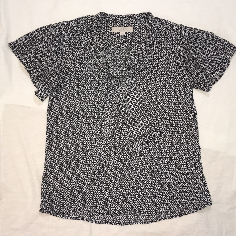 LOFT Shades of blue tie top